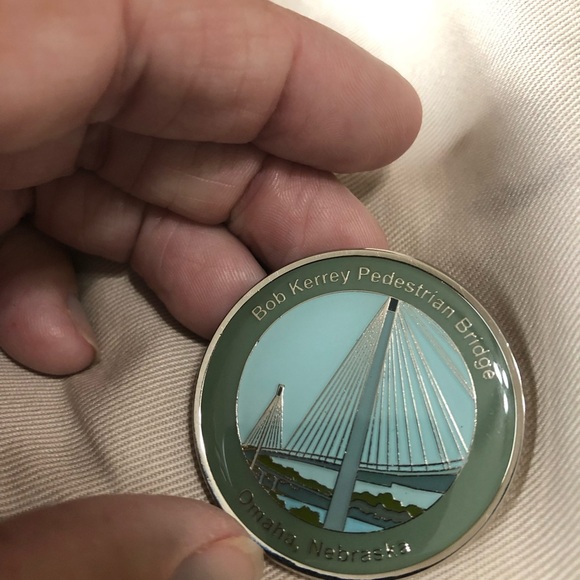 Omaha, Nebraska Bob Kerrey Pedestrian Bridge Souvenir Coin - Picture 5 of 9
